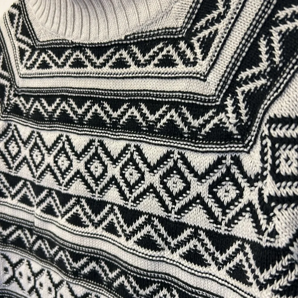 Chaps Women’s Sweater Black/White Size Medium - Picture 2 of 4